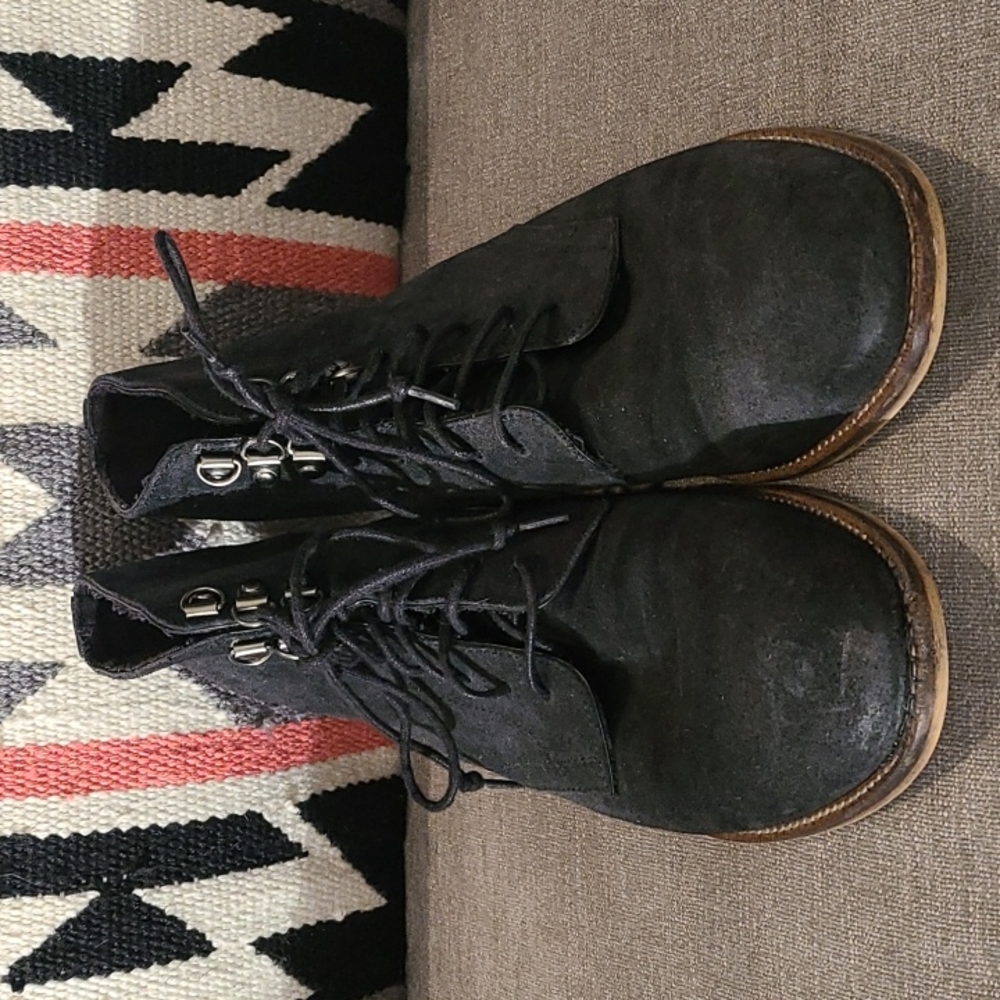 Banana Republic Men's Suede Boots 7.5